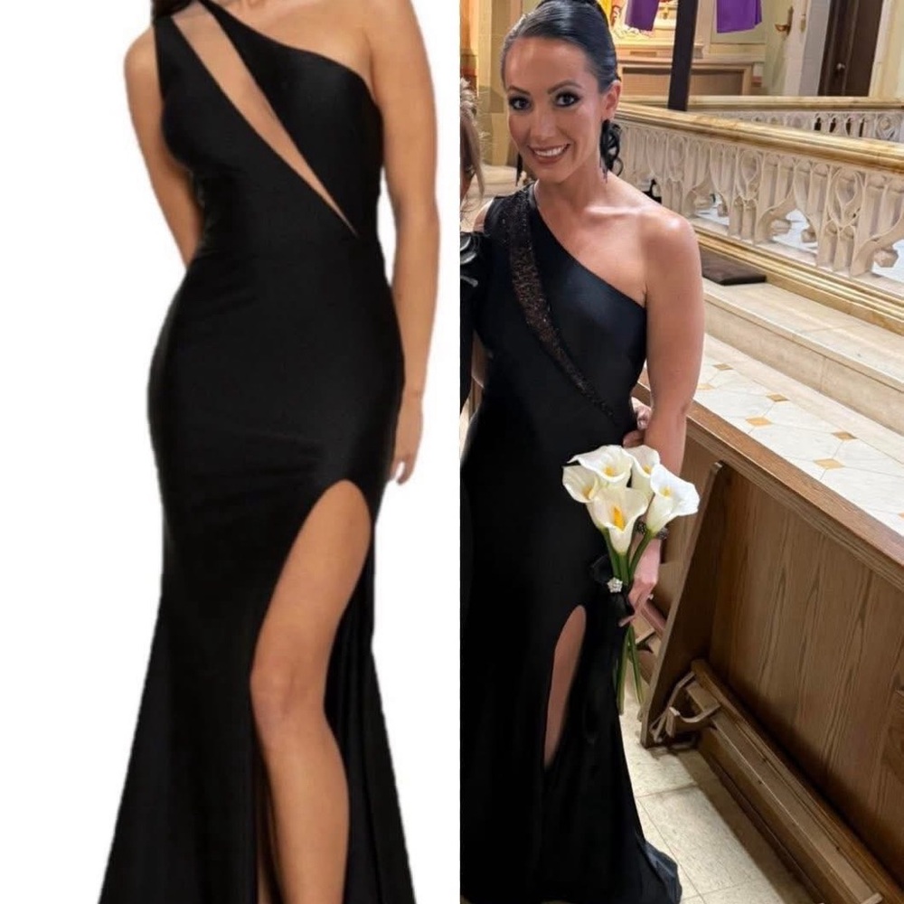 One shoulder gown